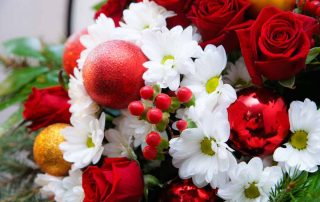 Steve's Flowers and Gifts offers Christmas Flowers